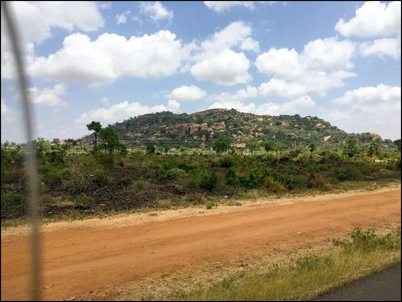 https://www.comol.li/Afrika_2017/2017-01-31_12-32-05_Kenya-Sabine-Senn-iPhone%206s-.jpg