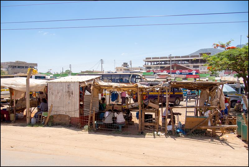 https://www.comol.li/Afrika_2017/2017-02-03_11-42-58_Kenya-Claudio-Picco-Comolli-Olympus-E-M5-.jpg