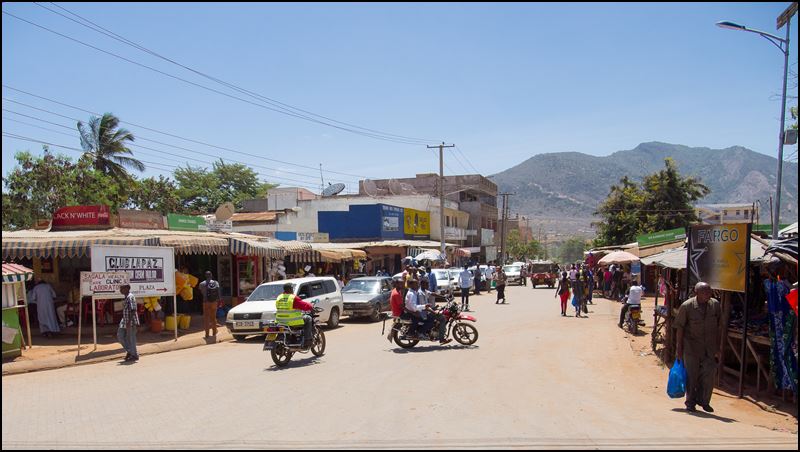 https://www.comol.li/Afrika_2017/2017-02-03_11-43-14_Kenya-Claudio-Picco-Comolli-Olympus-E-M5-.jpg