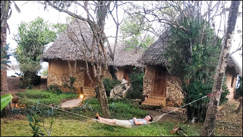 https://www.comol.li/Afrika_2017/2017-02-09_18-48-30_Kenya-Sabine-Senn-iPhone%206s-.jpg